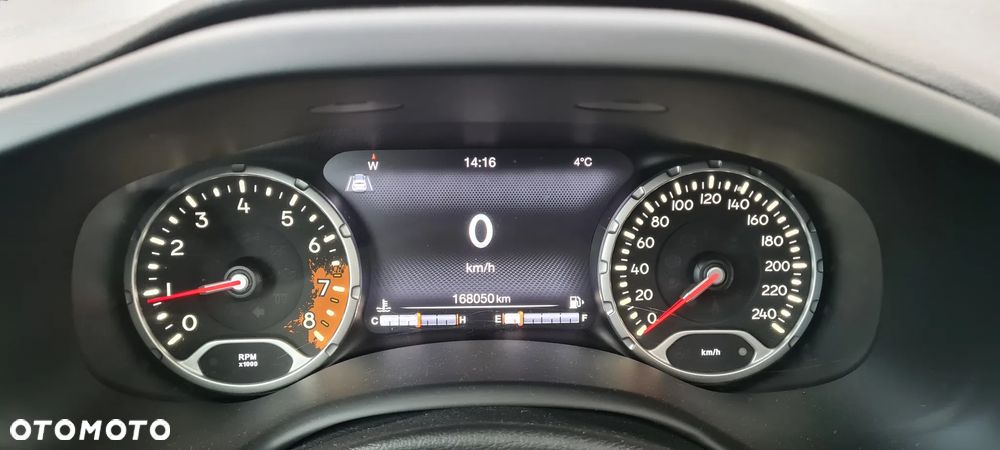 Jeep Renegade 1.4 MultiAir Limited FWD S&S - 28