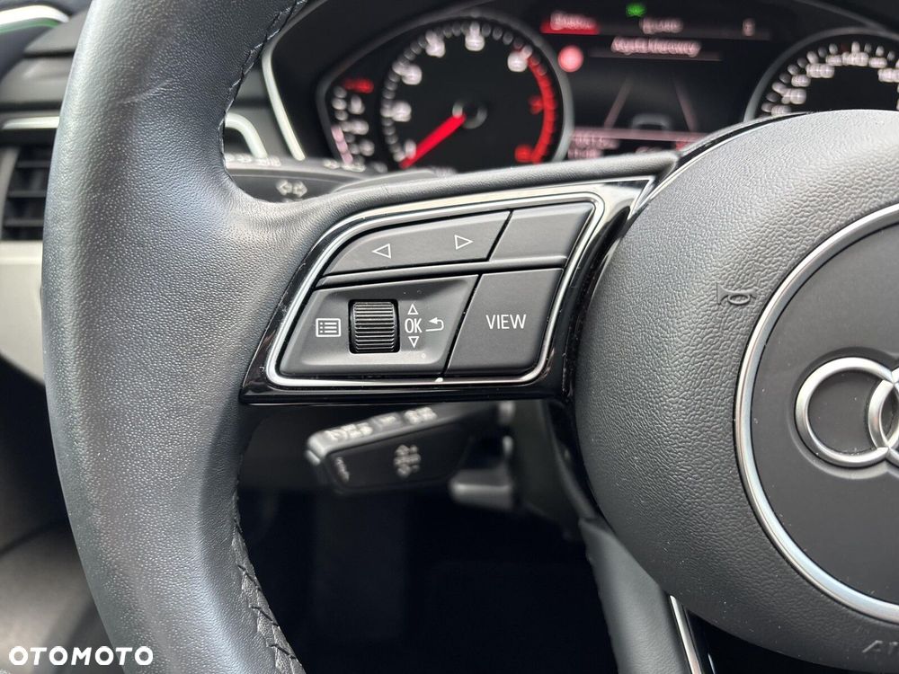 Audi A4 Limousine - 11