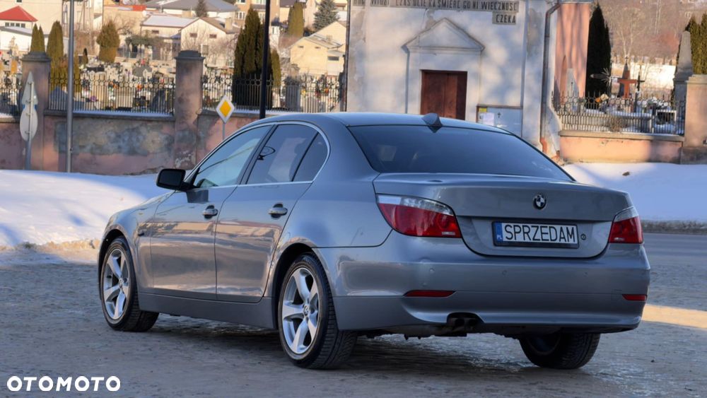 BMW Seria 5 520i - 12