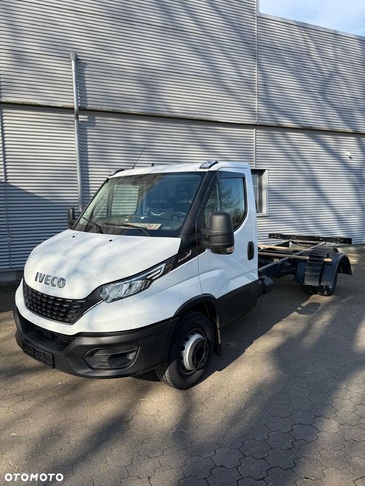 Iveco DAILY 72-180 HI-MATIC Rama do zabudowy 72-180 72C 70C 65C 50C 35C lampy LED - 1