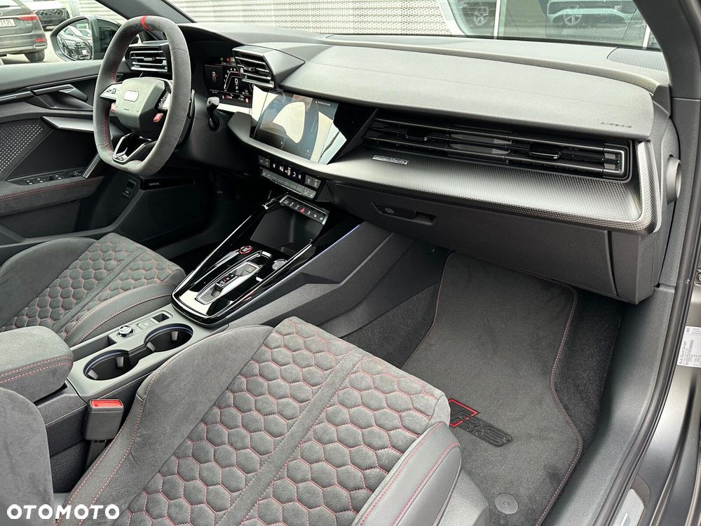 Audi RS3 Sportback - 24