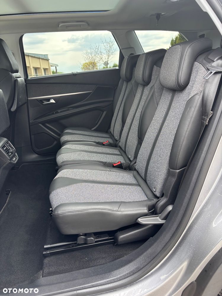 Peugeot 5008 BlueHDi 130 EAT8 Allure - 12