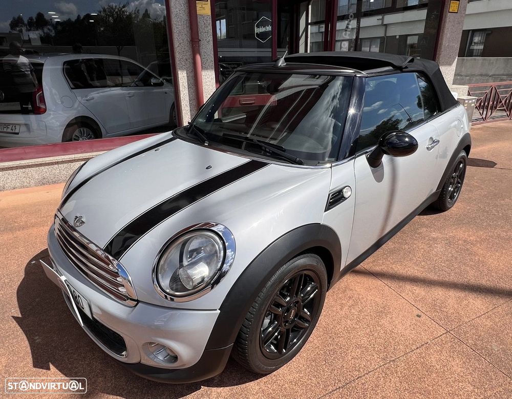 MINI Cabrio Cooper D - 13