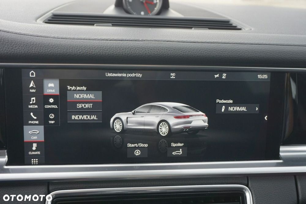 Porsche Panamera 4 - 27
