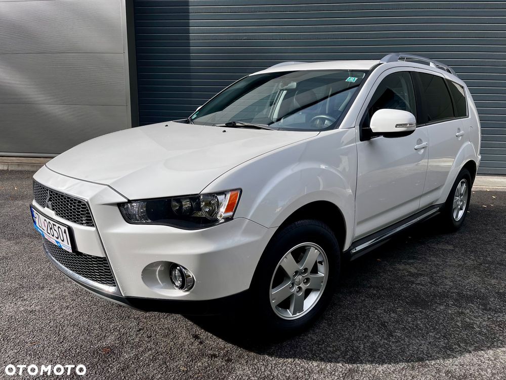 Mitsubishi Outlander 2.0 DI-D 4WD Invite - 1