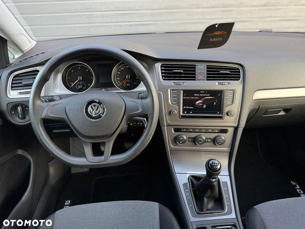 Volkswagen Golf 1.6 TDI BlueMotion Technology Comfortline - 23