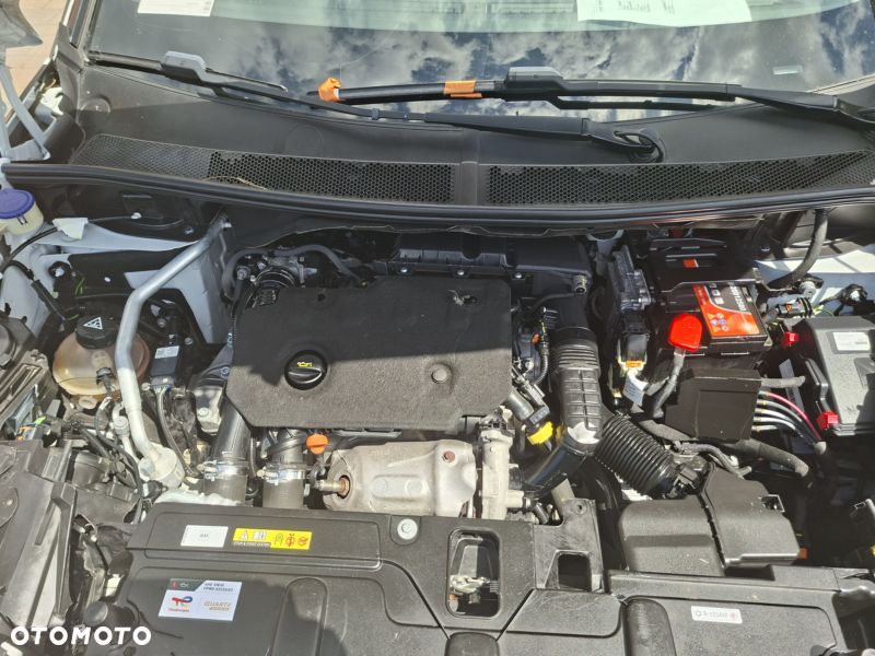 Peugeot 5008 BlueHDI 130 EAT8 Active Business-Paket - 19