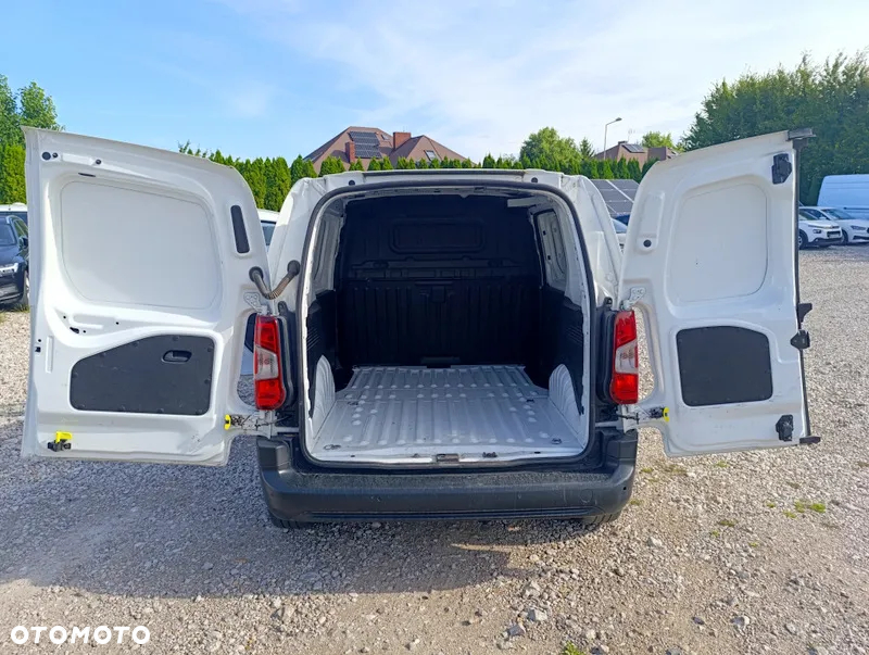 Toyota Proace City Furgon - 16
