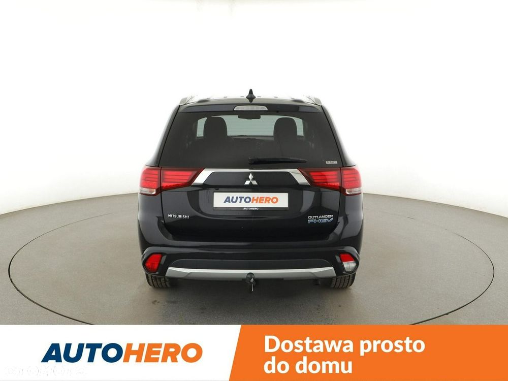 Mitsubishi Outlander - 7