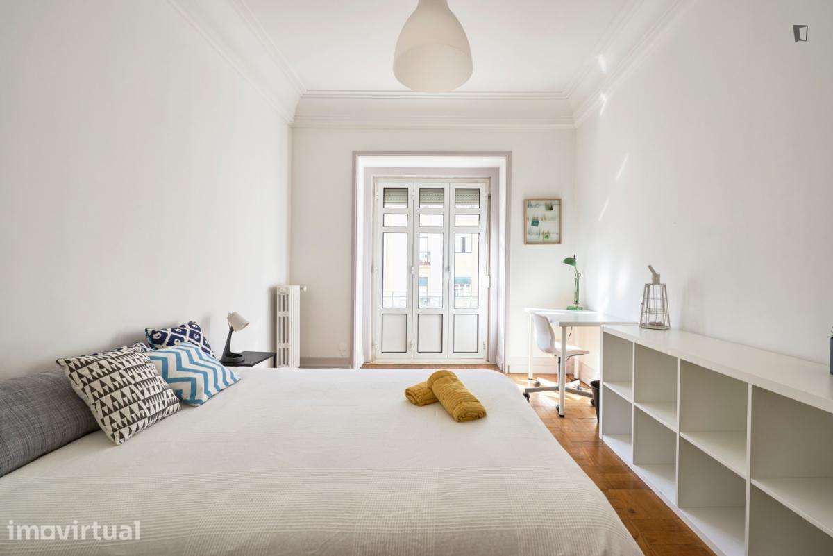 Quarto - localizado em Marquês de Pombal Lisbon - Grande imagem: 2/52