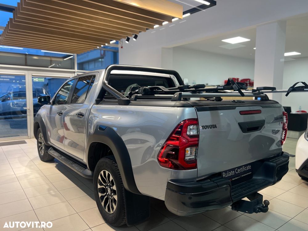 Toyota Hilux 2.8D 204CP 4x4 Double Cab AT GR Sport II - 6