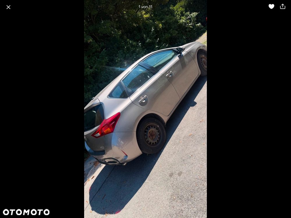 Toyota Auris - 4