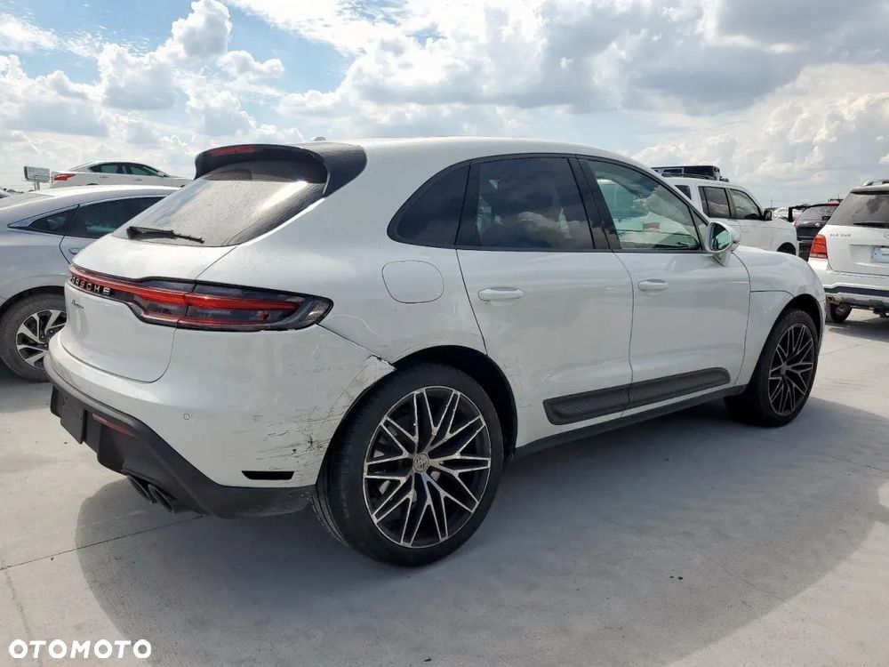 Porsche Macan - 4