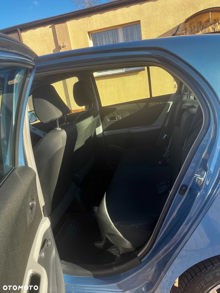 Toyota Yaris - 5