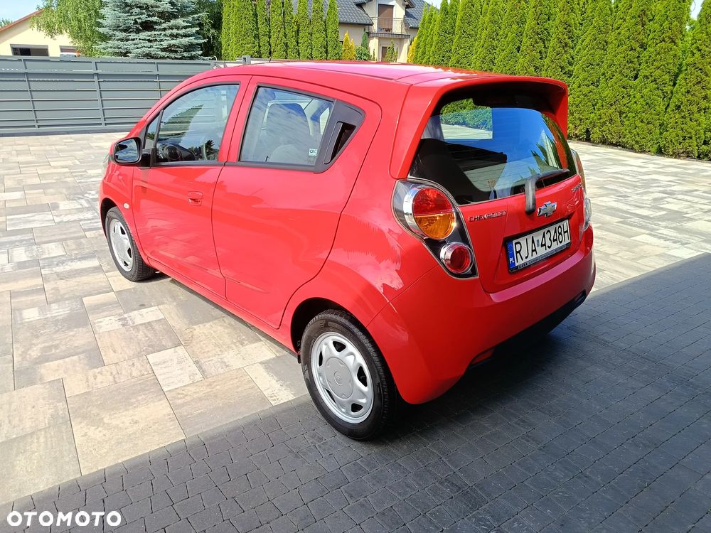 Chevrolet Spark 1.0 + - 14