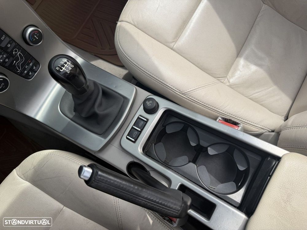 Volvo C70 2.0 D Momentum - 45