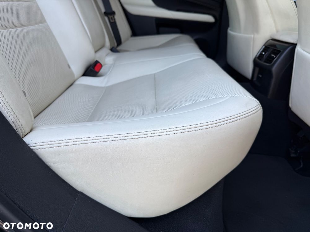 Lexus GS 200t / 300 Prestige - 21