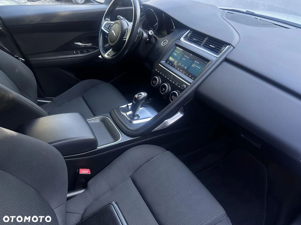Jaguar E-Pace - 6