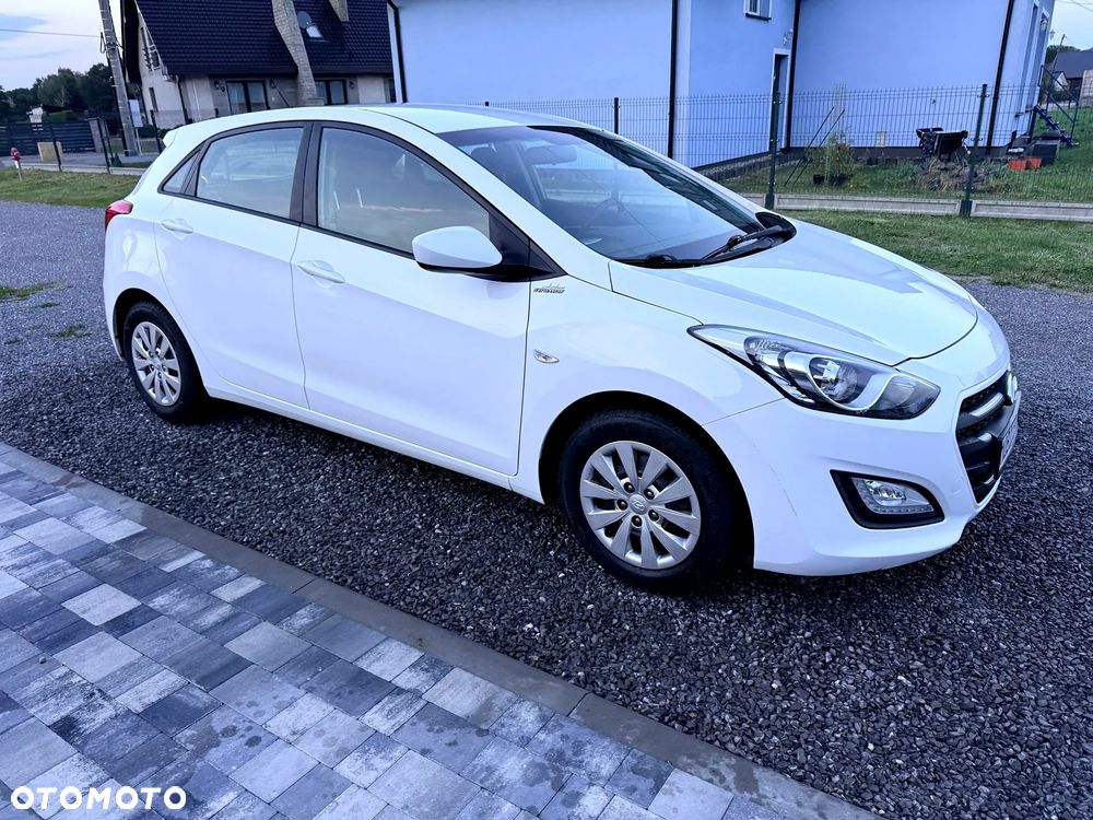 Hyundai i30 1.4 Family - 22