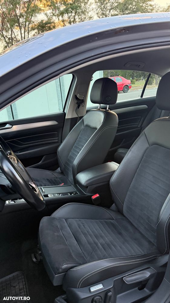 Volkswagen Passat 2.0 TDI DSG Highline - 12