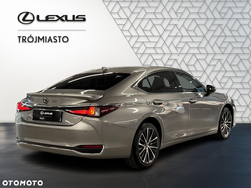 Lexus ES 300h Business Edition - 7