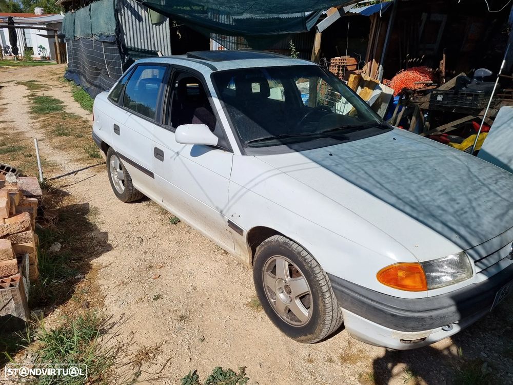 Opel Astra — photo 5