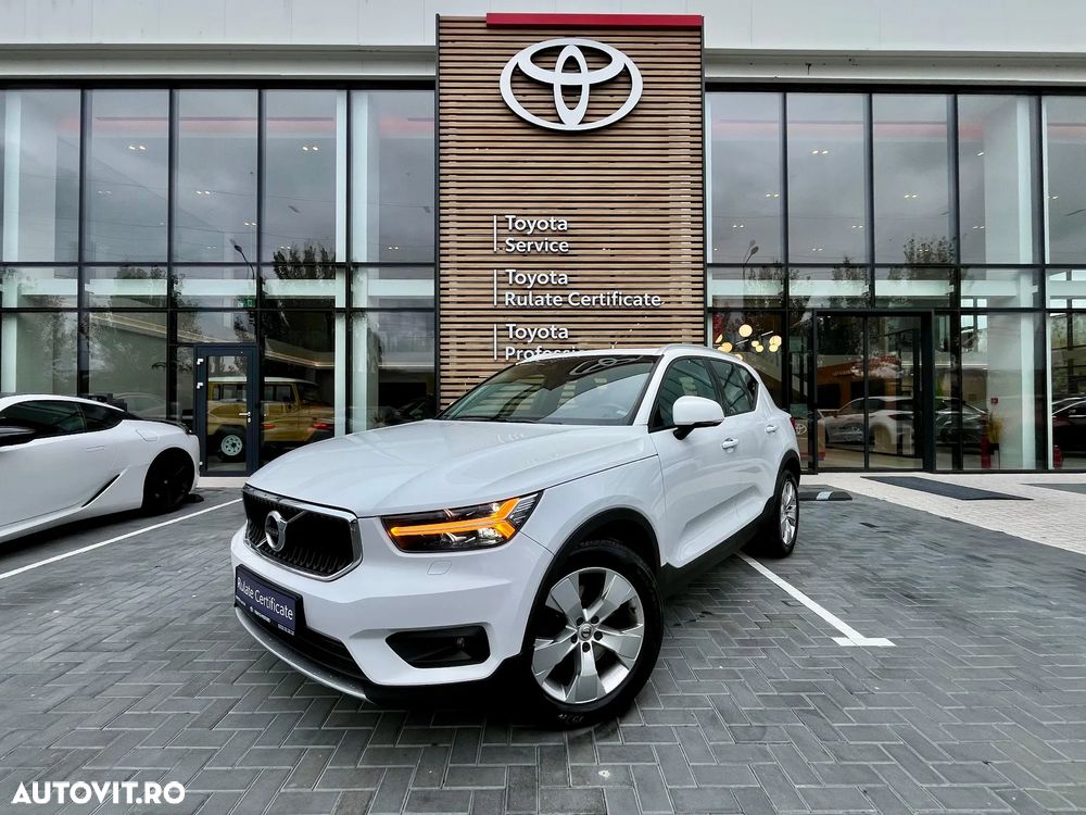 Volvo XC 40 T5 AWD Momentum - 1