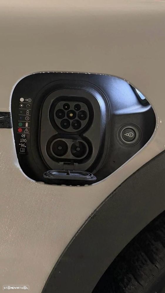 Porsche Taycan Cross Turismo 4 - 41