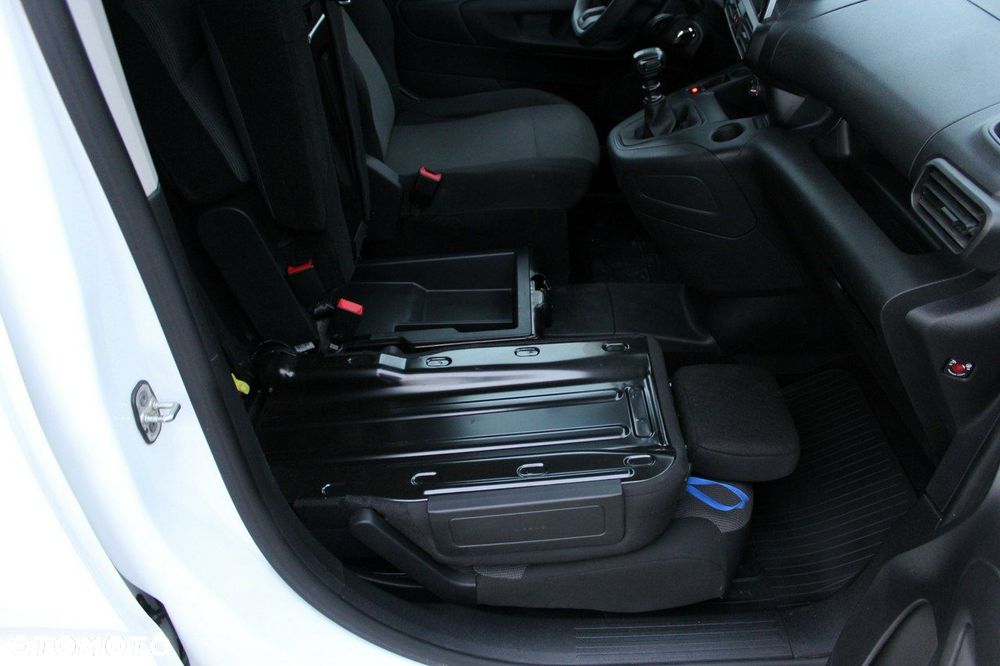 Toyota Proace City - 13