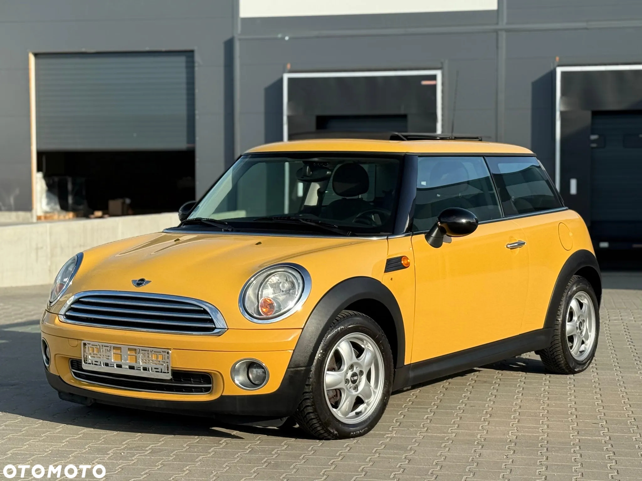 MINI ONE - 2
