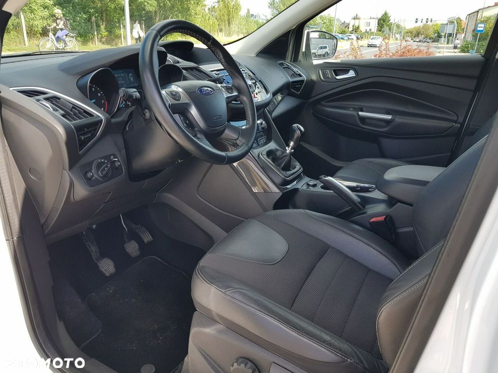 Ford Kuga 1.6 EcoBoost 2x4 Individual - 10