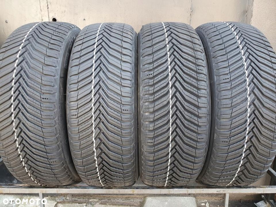 205/55R19 Michelin CrossClimate 2 XL komplet opon - 1