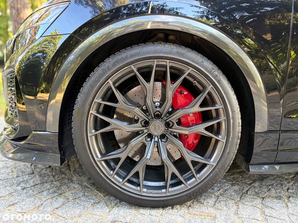 Audi RS Q8 - 8