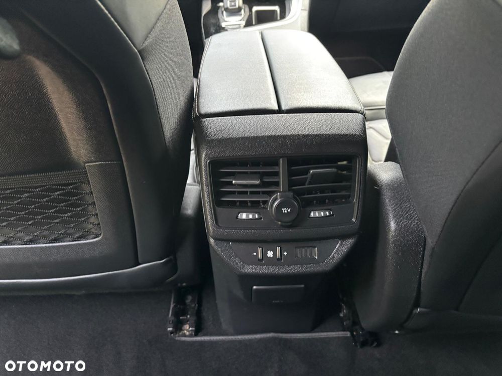 Peugeot 5008 BlueHDi 180 EAT8 GT Pack - 12