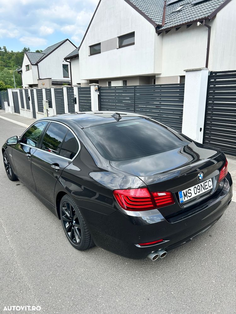 BMW Seria 5 520d xDrive - 4