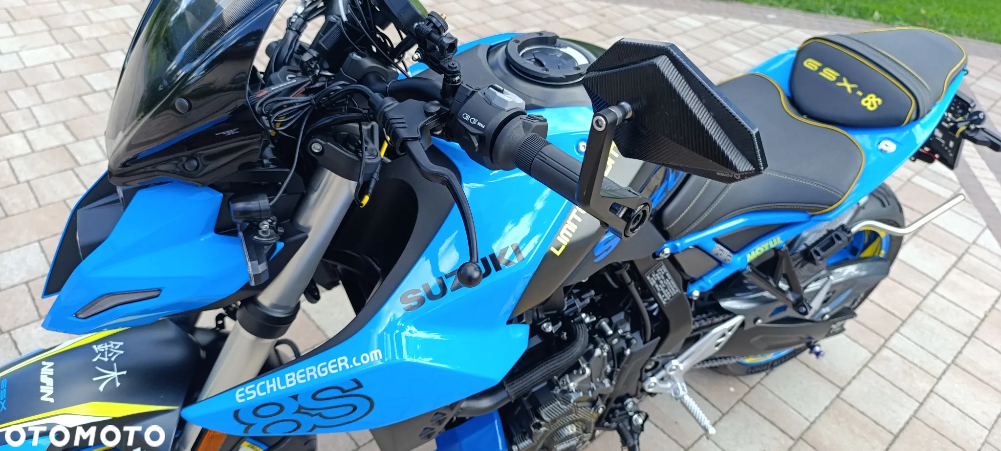 Suzuki GSX - 15