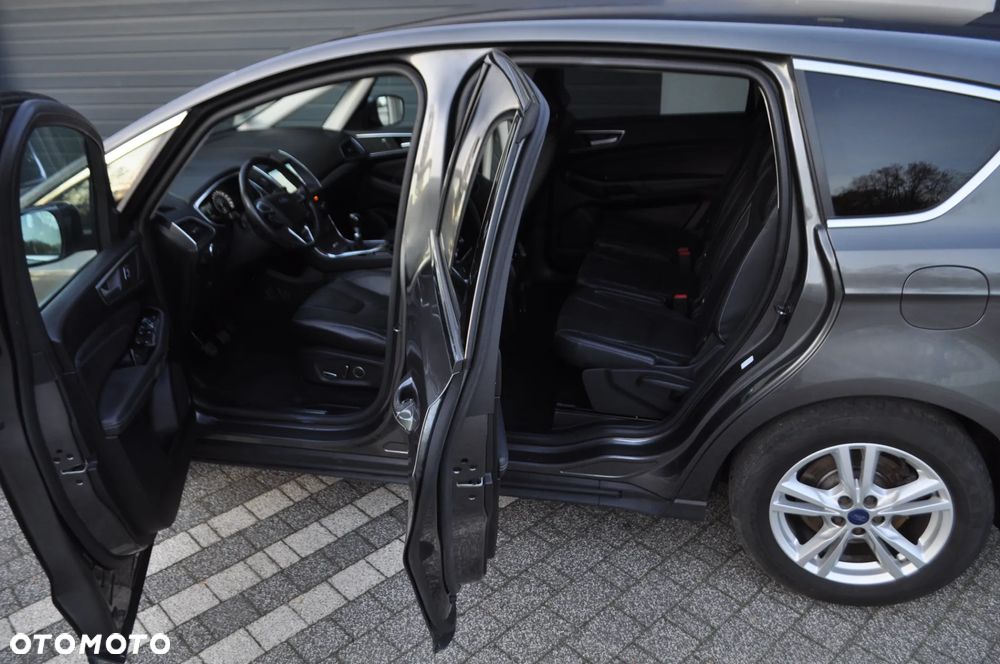 Ford S-Max 2.0 TDCi Titanium - 26