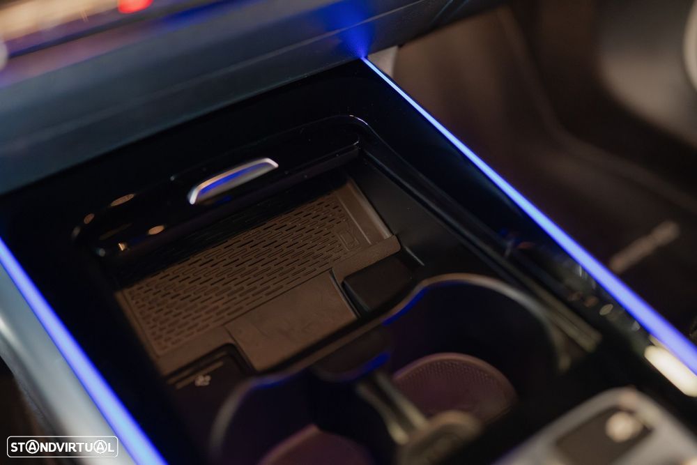 Mercedes-Benz EQA 300 4Matic AMG Line - 58