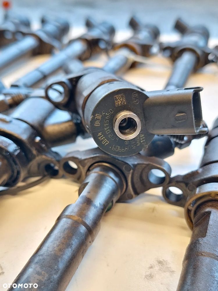 Wtryskiwacze Wtrysk Bosch 0445110239 НURT - 3