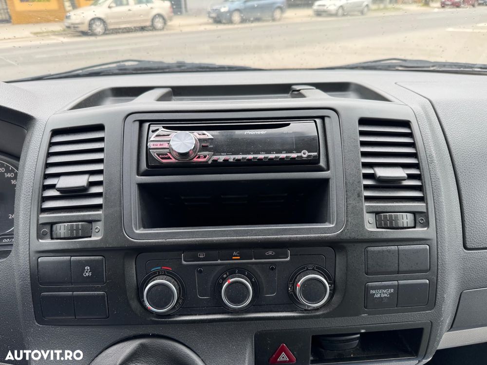 Volkswagen Transporter - 19