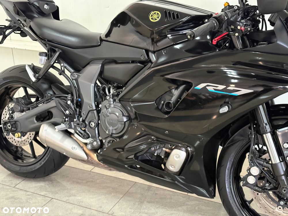 Yamaha R7 - 10