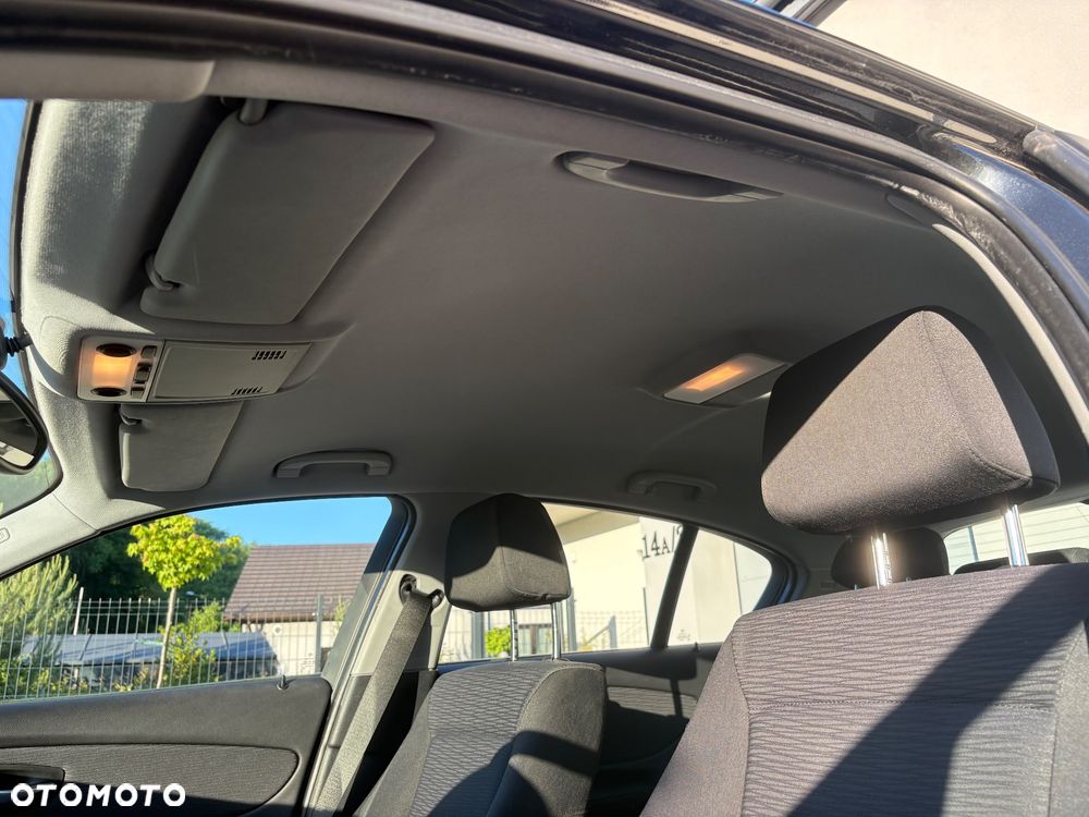 BMW Seria 1 116d - 11