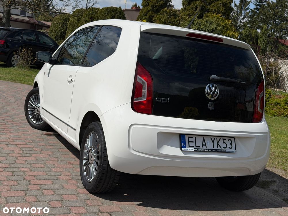 Volkswagen up! cheer - 16