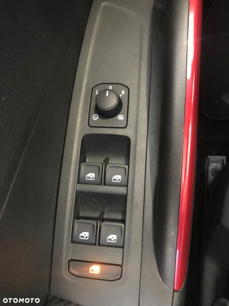 Skoda Fabia 1.0 TSI Monte Carlo DSG - 24