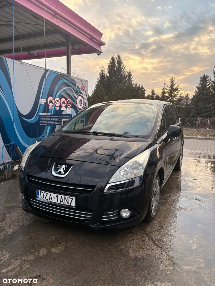 Peugeot 5008 HDI FAP 150 Family - 4