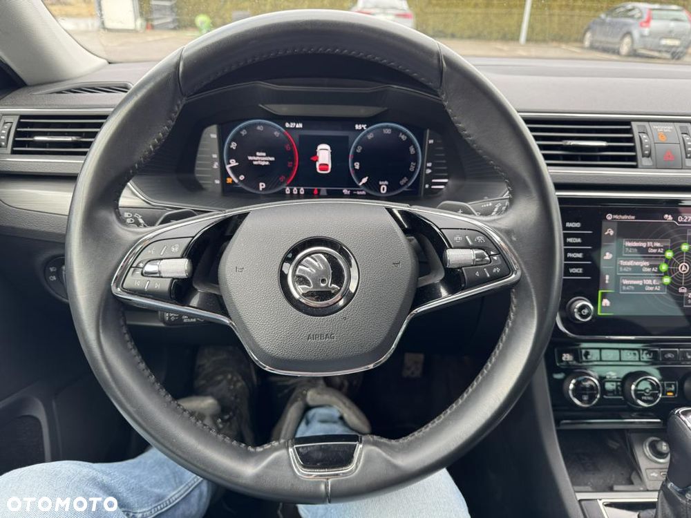 Skoda Superb 2.0 TDI DSG Ambition - 13
