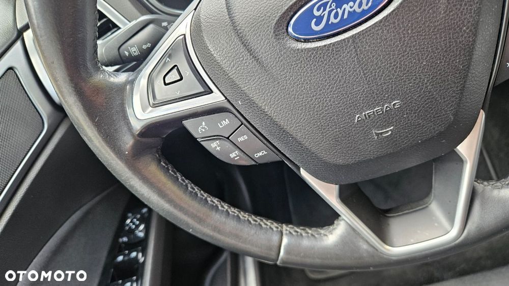 Ford Mondeo - 17