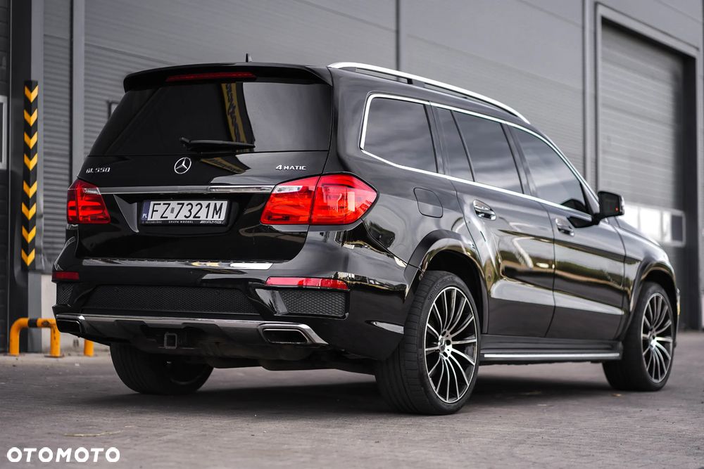 Mercedes-Benz GL - 9