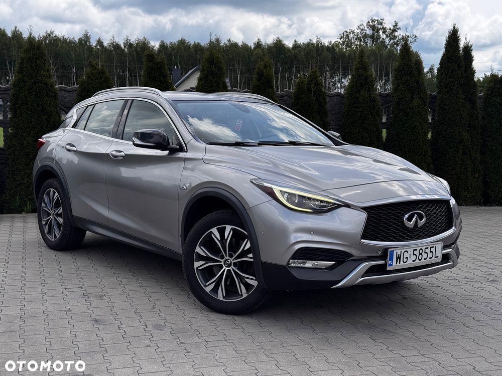 Infiniti QX30 2.0t Premium AWD 7DCT - 5