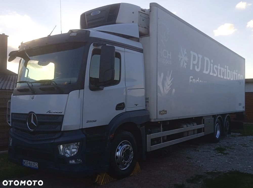 Mercedes-Benz ACTROS - 7